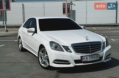 Седан Mercedes-Benz E-Class 2012 в 