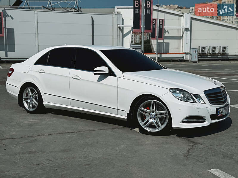 Mercedes-Benz E-Class 2012 Mercedes-Benz E-Class 2012