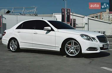Седан Mercedes-Benz E-Class 2012 в 