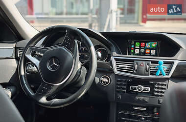 Седан Mercedes-Benz E-Class 2012 в 