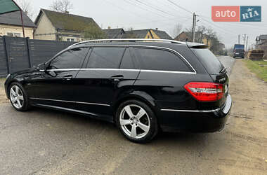 Универсал Mercedes-Benz E-Class 2010 в 