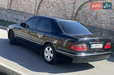 Седан Mercedes-Benz E-Class 2000 в 