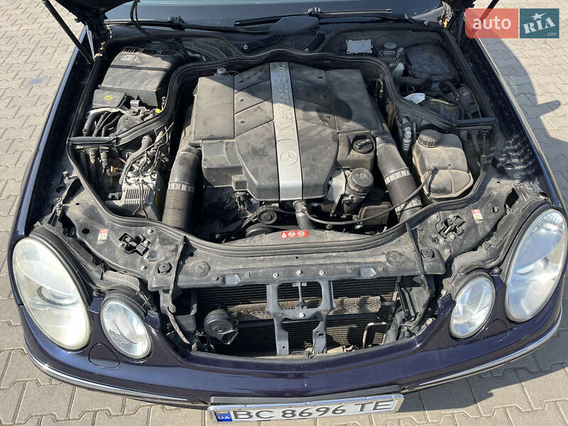 Седан Mercedes-Benz E-Class 2004 в Сокале