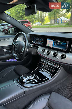 Седан Mercedes-Benz E-Class 2016 в 