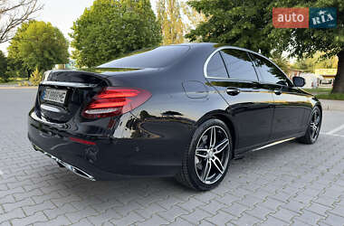 Седан Mercedes-Benz E-Class 2016 в 