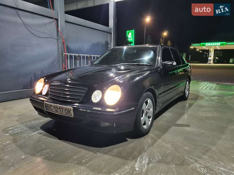 Седан Mercedes-Benz E-Class 2000 в Буске