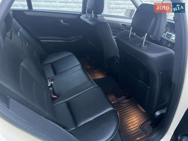 Универсал Mercedes-Benz E-Class 2015 в Днепре