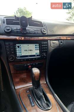 Седан Mercedes-Benz E-Class 2003 в 