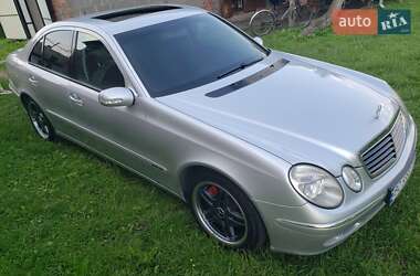 Седан Mercedes-Benz E-Class 2002 в Шептицькому