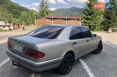 Седан Mercedes-Benz E-Class 1997 в Сколе