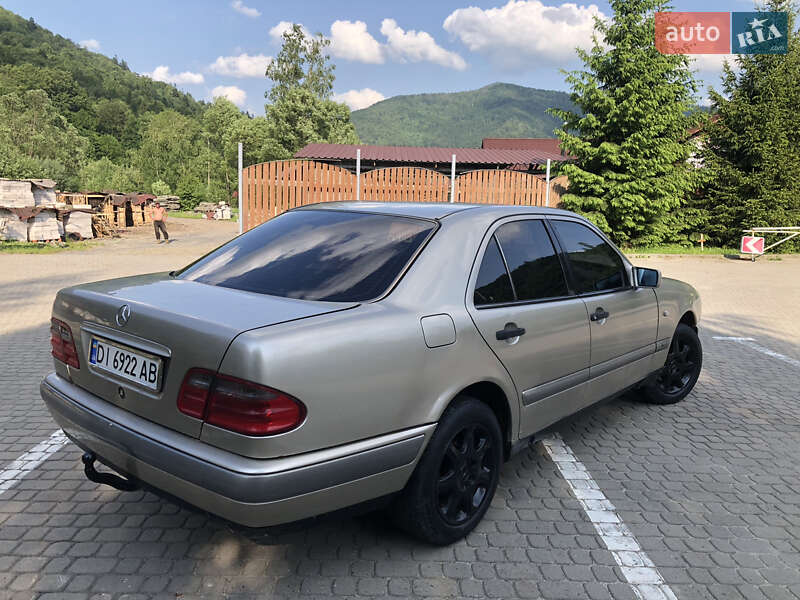 Mercedes-Benz E-Class 1997