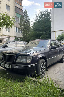 Седан Mercedes-Benz E-Class 1994 в 