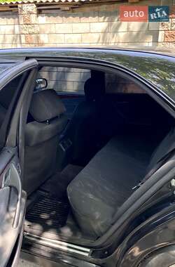 Седан Mercedes-Benz E-Class 2000 в 