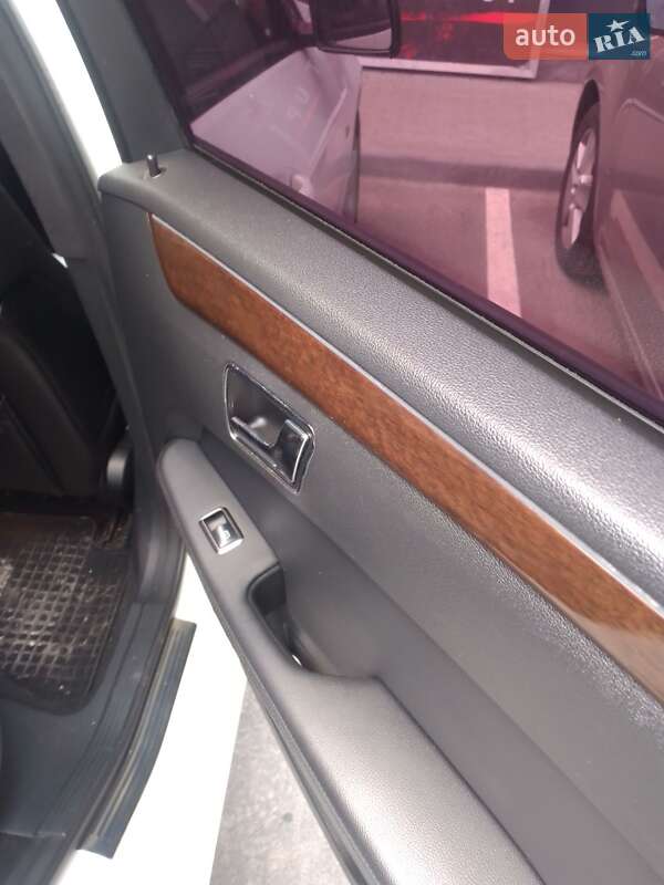 Універсал Mercedes-Benz E-Class 2010 в Житомирі