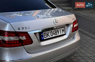 Седан Mercedes-Benz E-Class 2009 в 