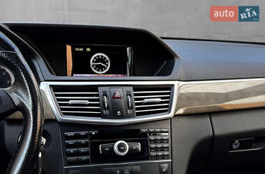 Седан Mercedes-Benz E-Class 2009 в 