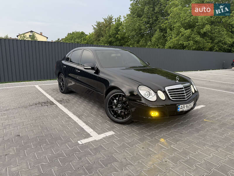 Седан Mercedes-Benz E-Class 2007 в 