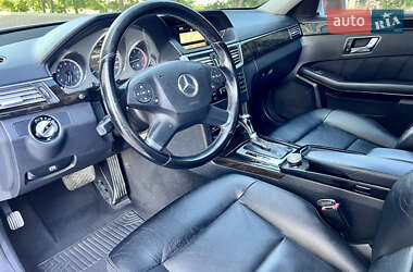Седан Mercedes-Benz E-Class 2010 в 