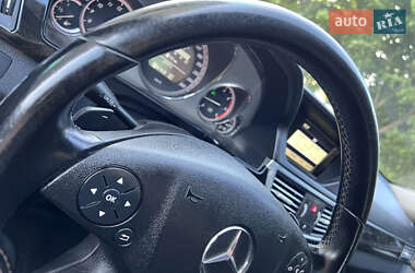 Седан Mercedes-Benz E-Class 2010 в 