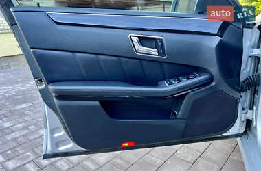 Седан Mercedes-Benz E-Class 2010 в 