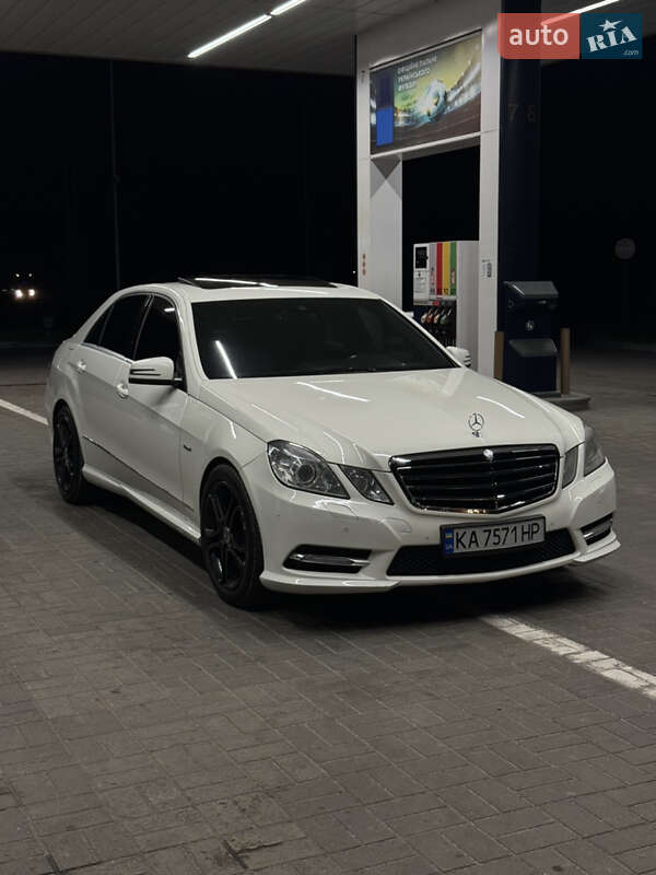 Mercedes-Benz E-Class 2012