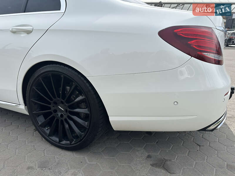 Седан Mercedes-Benz E-Class 2016 в Луцке