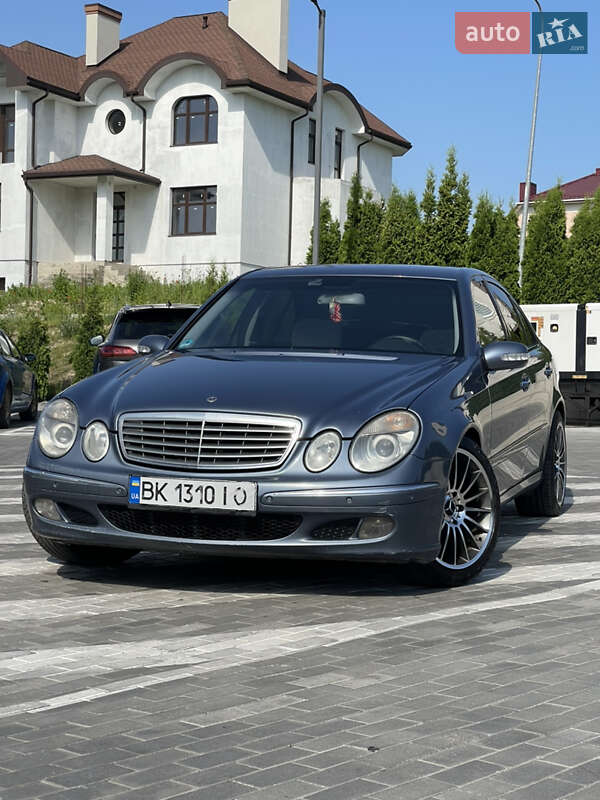 Mercedes-Benz E-Class 2003