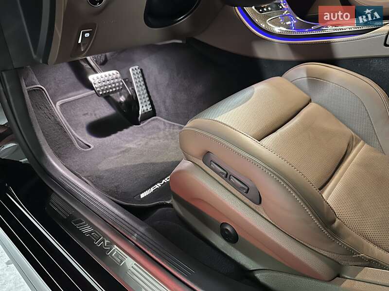 Седан Mercedes-Benz E-Class 2021 в Днепре