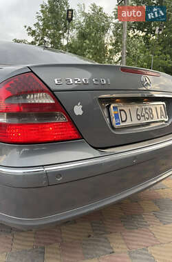 Седан Mercedes-Benz E-Class 2005 в 
