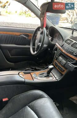 Седан Mercedes-Benz E-Class 2003 в 