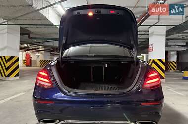 Седан Mercedes-Benz E-Class 2016 в 