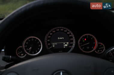 Седан Mercedes-Benz E-Class 2010 в 