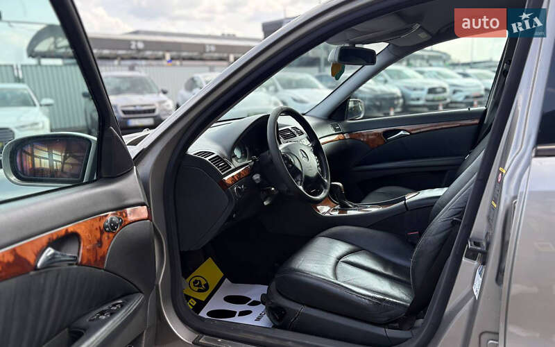 Седан Mercedes-Benz E-Class 2002 в Мукачевому