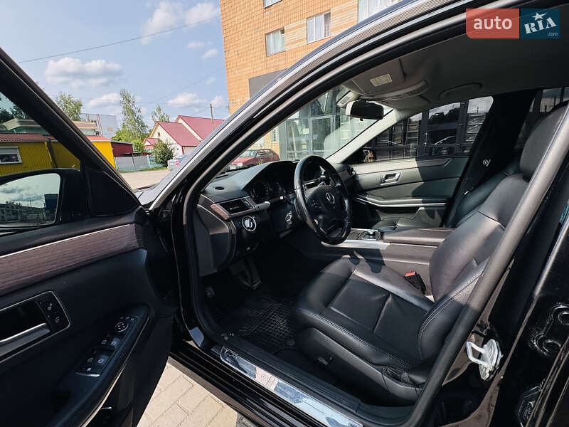 Седан Mercedes-Benz E-Class 2013 в Костополе