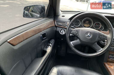 Седан Mercedes-Benz E-Class 2011 в 