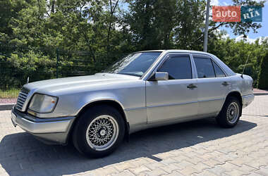 Седан Mercedes-Benz E-Class 1994 в 