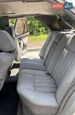 Седан Mercedes-Benz E-Class 1994 в 