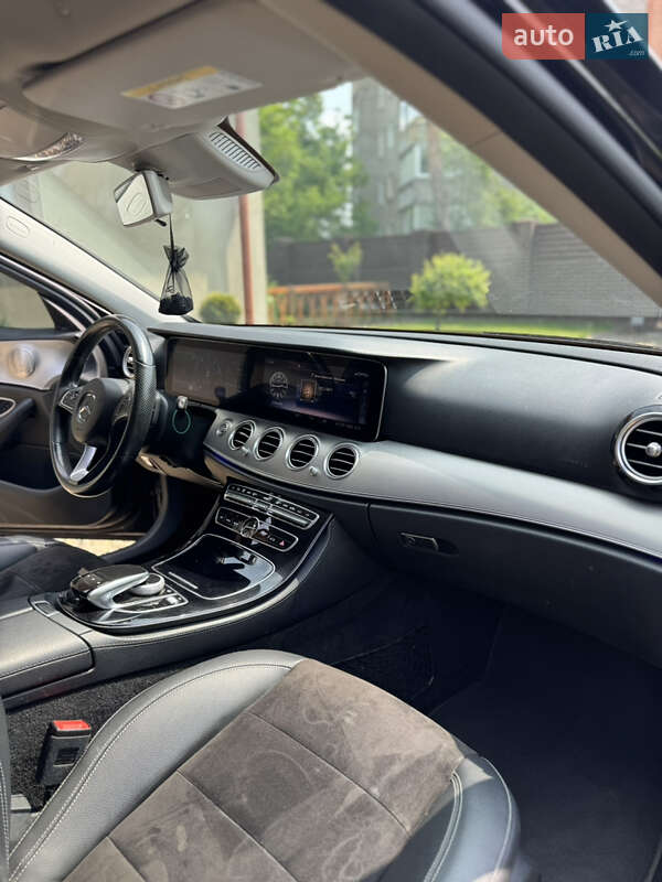 Седан Mercedes-Benz E-Class 2016 в Коломиї