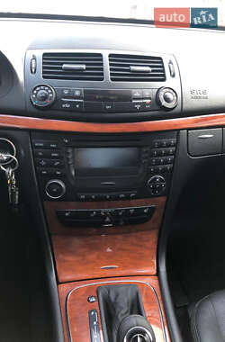 Седан Mercedes-Benz E-Class 2007 в 