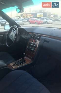 Универсал Mercedes-Benz E-Class 1997 в 