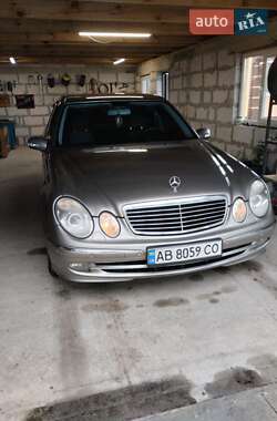 Седан Mercedes-Benz E-Class 2005 в 