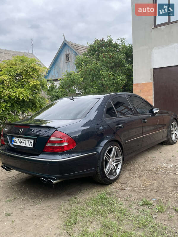 Седан Mercedes-Benz E-Class 2004 в Белгороде-Днестровском