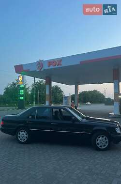 Седан Mercedes-Benz E-Class 1995 в 