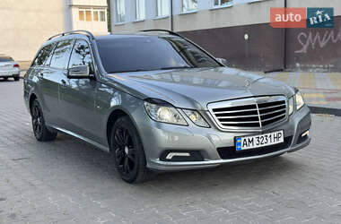 Універсал Mercedes-Benz E-Class 2010 в Звягелі