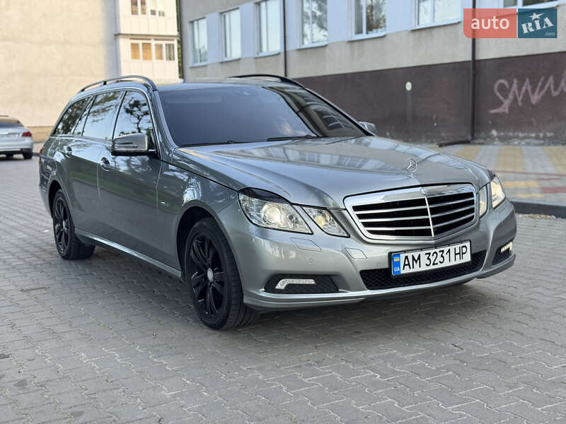 Mercedes-Benz E-Class 2010