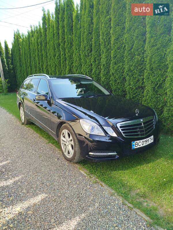 Mercedes-Benz E-Class 2012