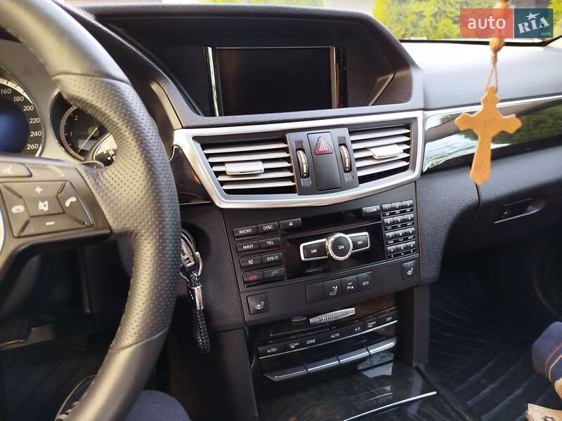 Універсал Mercedes-Benz E-Class 2012 в Хирові