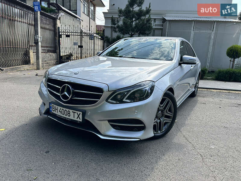 Седан Mercedes-Benz E-Class 2011 в Одессе
