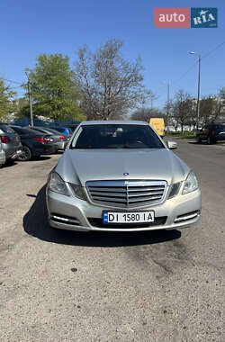 Седан Mercedes-Benz E-Class 2012 в Одессе