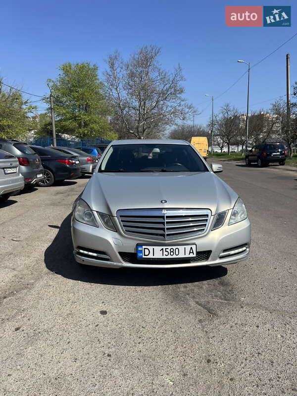 Mercedes-Benz E-Class 2012